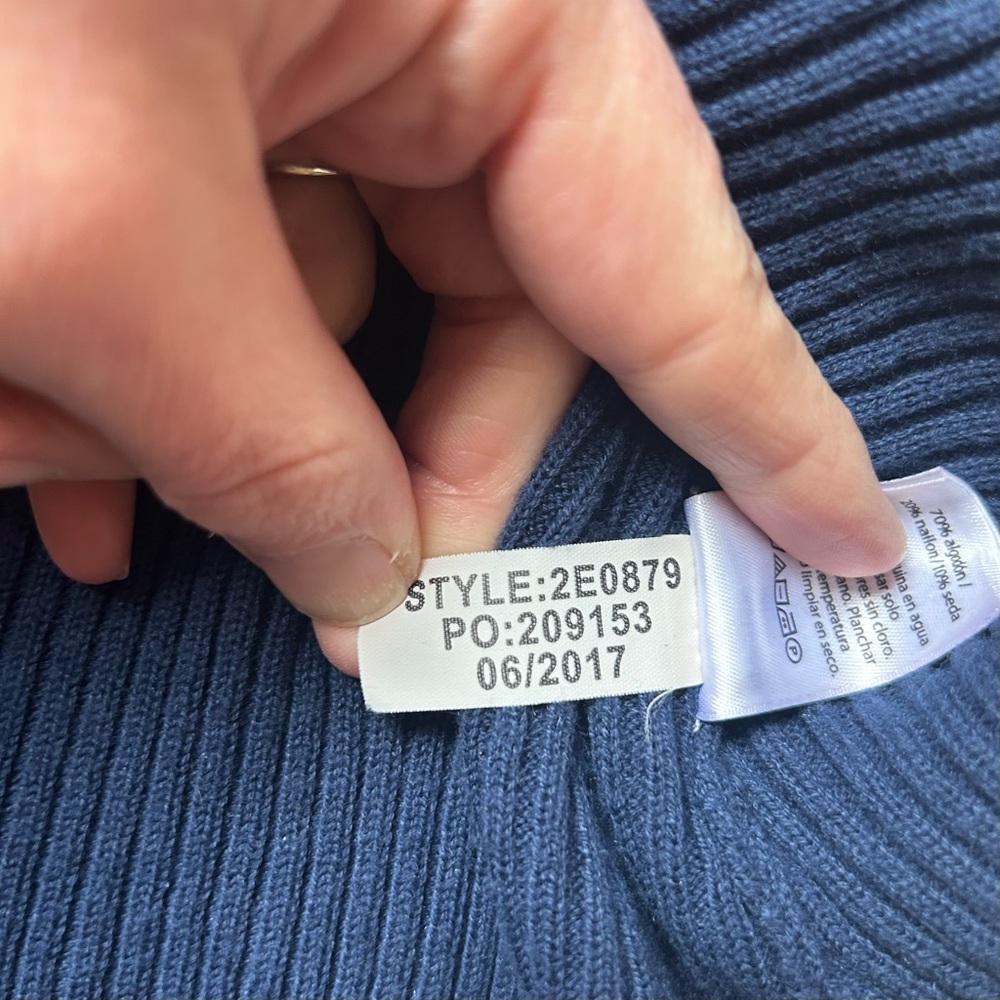 Vineyard Vines Ribbed Ruffle Navy Sweater Size XSmall - Picture 7 of 8